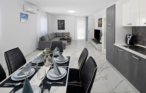 Interior - Beautiful apartment in Umag with WiFi (Umag)