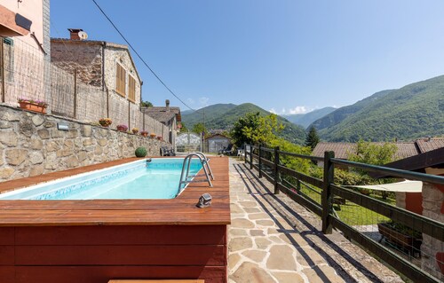 Gorgeous home in Fraz. Cogna, Piazza al