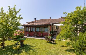 Exterior - Stunning home in Fraz. Cogna, Piazza al (Fraz. Cogna, Piazza al)