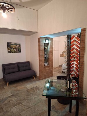 Interior - The Cellar of Sunrise & Sunset (Pimonte)