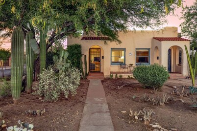 Close to U of A / 1 BR 1 BA / Patio / Sam Hughes