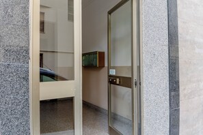 Exterior detail - Bouganville apartment in the center of San Remo not far from the Ariston Theater (Sanremo)