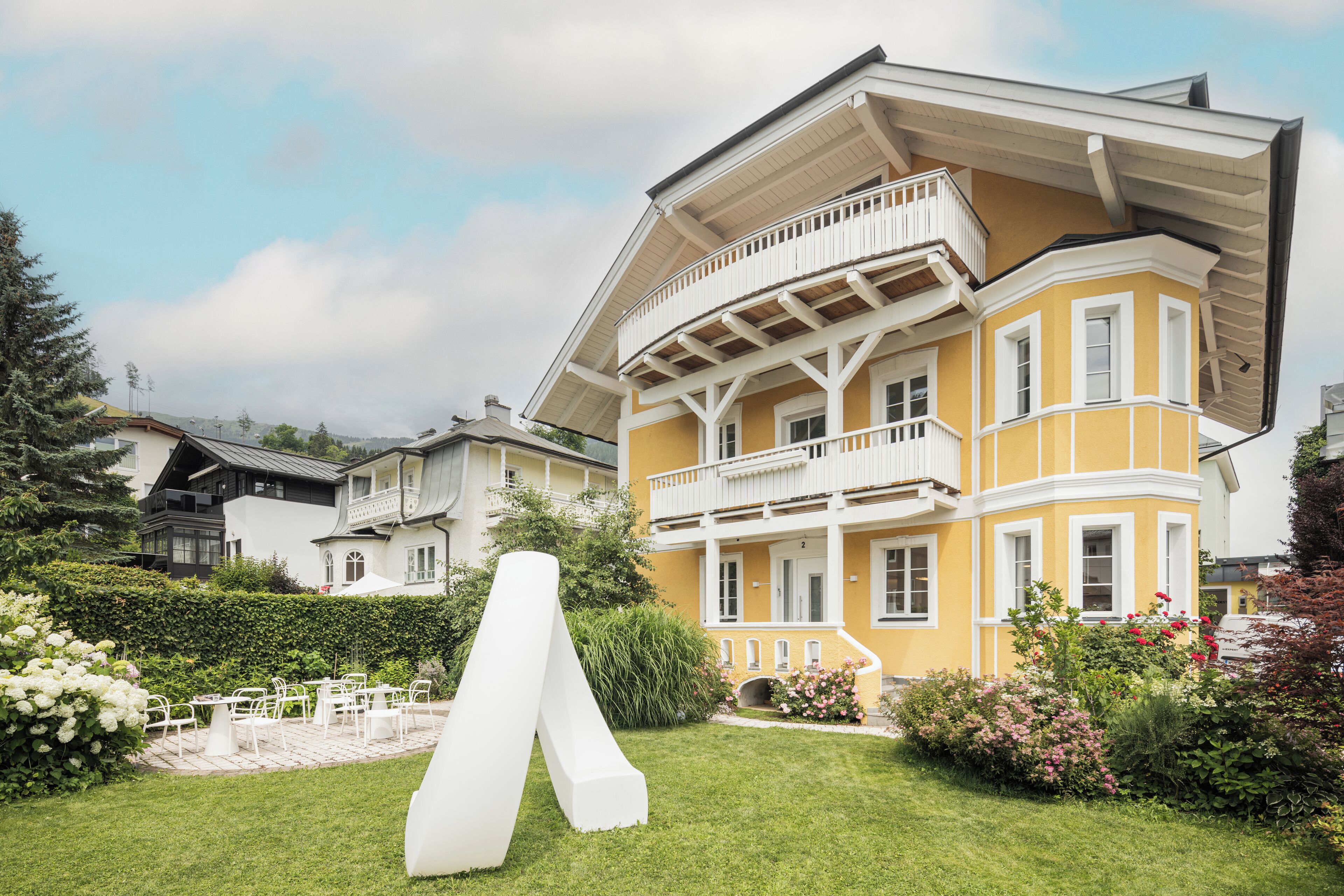 Mặt tiền nơi lưu trú