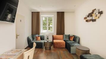 Fridge, microwave, espresso maker, electric kettle