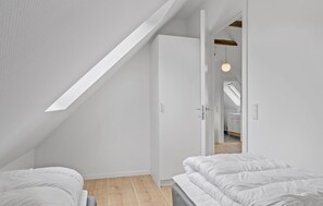 3 عدّة غرف نوم وسرير سفر وواي فاي مجانًا