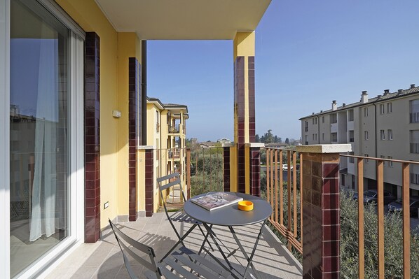 Balcony - Sunshine Apartment by Wonderful Italy (Desenzano del Garda)
