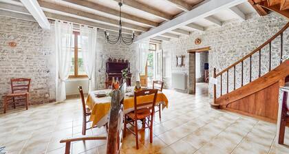 3 bedroom cozy home in Ligné