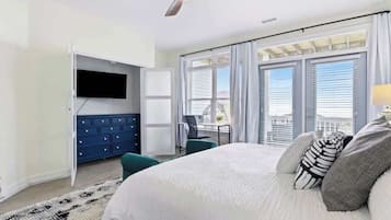 5 bedrooms, desk, iron/ironing board, travel crib