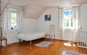 2 makuuhuonetta, vauvan matkasänky, ilmainen Wi-Fi