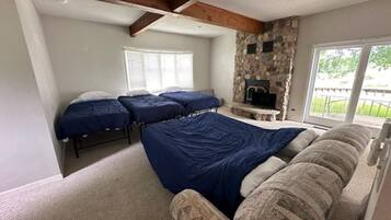 4 soverom, wi-fi og sengetøy