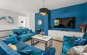 Smart TV, table tennis - Stunning home in Banjole (Banjole)