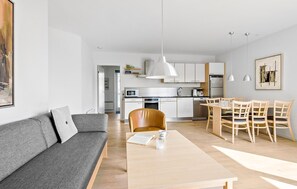 TV - Gudhjem Søpark Lejl. 34 (Gudhjem)