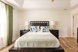 4 Schlafzimmer, Schreibtisch, kostenloses WLAN, Bettwäsche