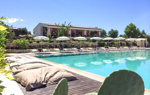 Piscine intérieure