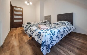 2 bedrooms, bed sheets