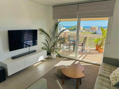 Oliva Retreat by the Sea