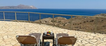 2 bedroom gorgeous home in Plaka