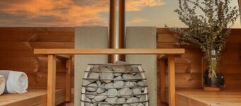 Refuge Bay Caelum Cabin - Luxury Off Grid Escape