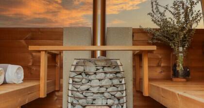 Refuge Bay Caelum Cabin - Luxury Off Grid Escape