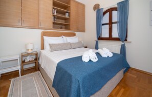 4 Schlafzimmer, Reisekinderbett, kostenloses WLAN