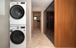 Interior - Nice home in Kozino with sauna (Kozino)