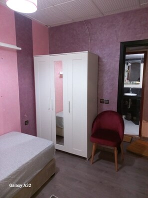 3 bedrooms, iron/ironing board, WiFi, bed sheets - Beautiful family apartment for rent (Sale)