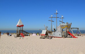 Una playa cerca, pesca