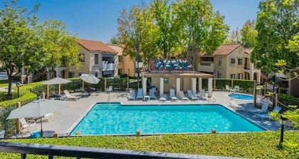 Cozy 1-bedroom condo in the heart of San Diego, UTC and La Jolla