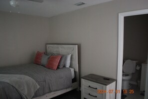 3 Schlafzimmer, Bügeleisen/Bügelbrett, WLAN, Bettwäsche