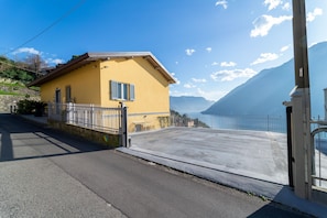 Front of property - Ka'Doro Deluxe (Nesso)