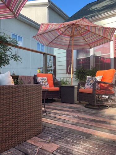 Cozy studio located in small town America, Bunker Hill, IL. 