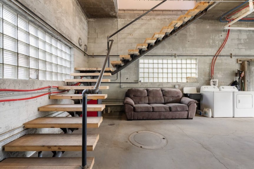 Hip Garage Loft In Butte - Butte, MT