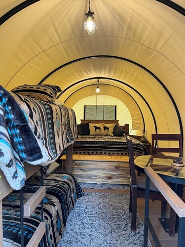 Southwest Luxury Glamping- TDown Covered Wagon