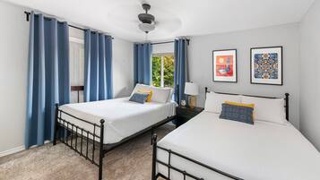4 bedrooms, desk, iron/ironing board, travel crib