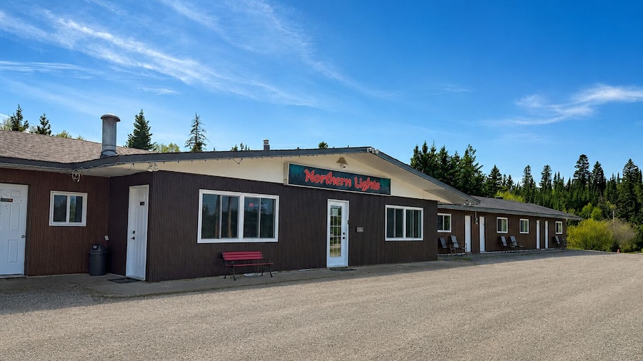 Wawa Northern Lights Motel & chalets
