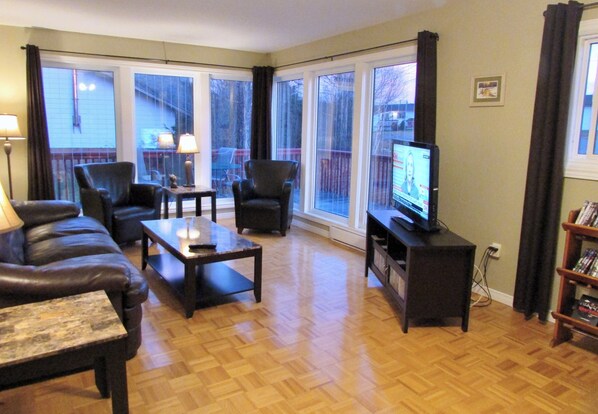 Chalet, 3 chambres | Coin séjour