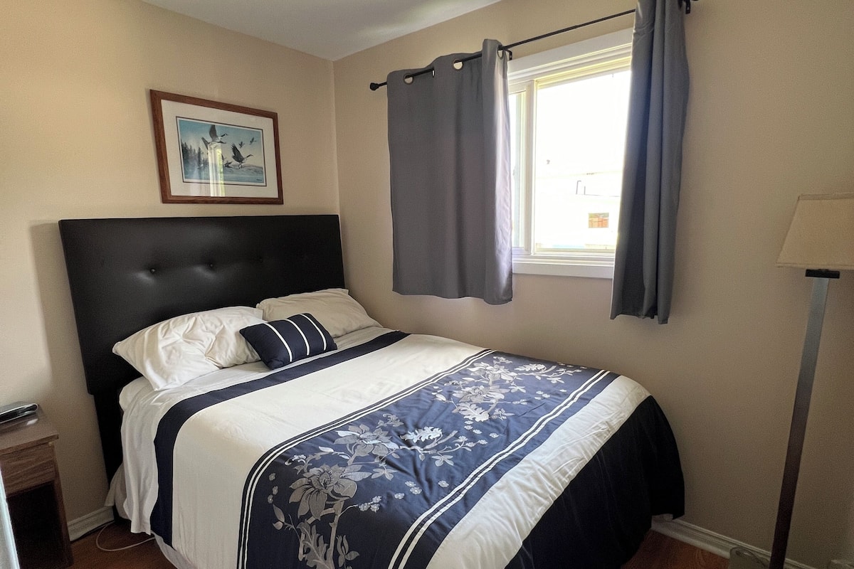 Cottage, 2 Bedrooms | Desk, cots/infant beds, free WiFi, bed sheets