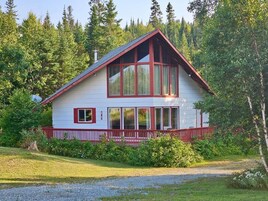 Chalet, 3 Bedrooms, Non Smoking, Kitchen | Terrace/patio