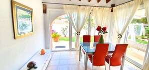 Dining - Detached villa 80 mts from the beach (Denia)