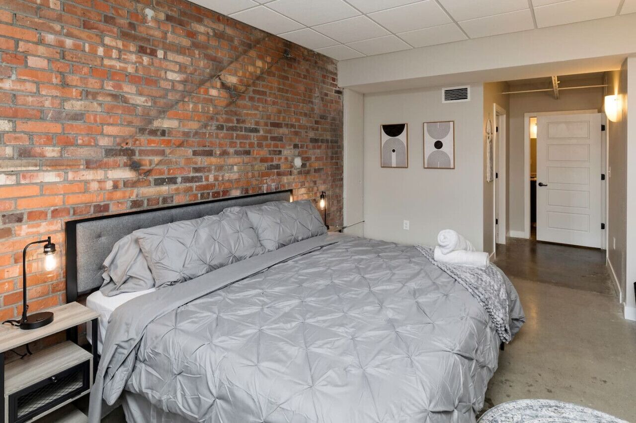 2 chambres, fer et planche à repasser, Wi-Fi, draps fournis