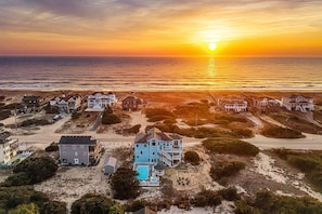 Exterior - June specials Htd pool/hotub, firepit oceanview, Wild Horses, 6 bed 7 baths (Corolla)