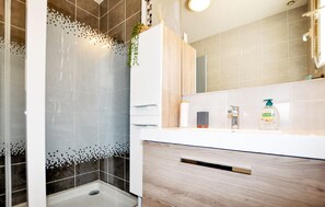 シャワー、ヘアドライヤー