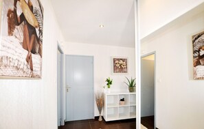 Interior - Gorgeous home in Alénya (Alénya)