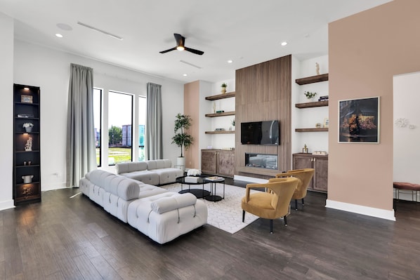Smart TV, fireplace, printers