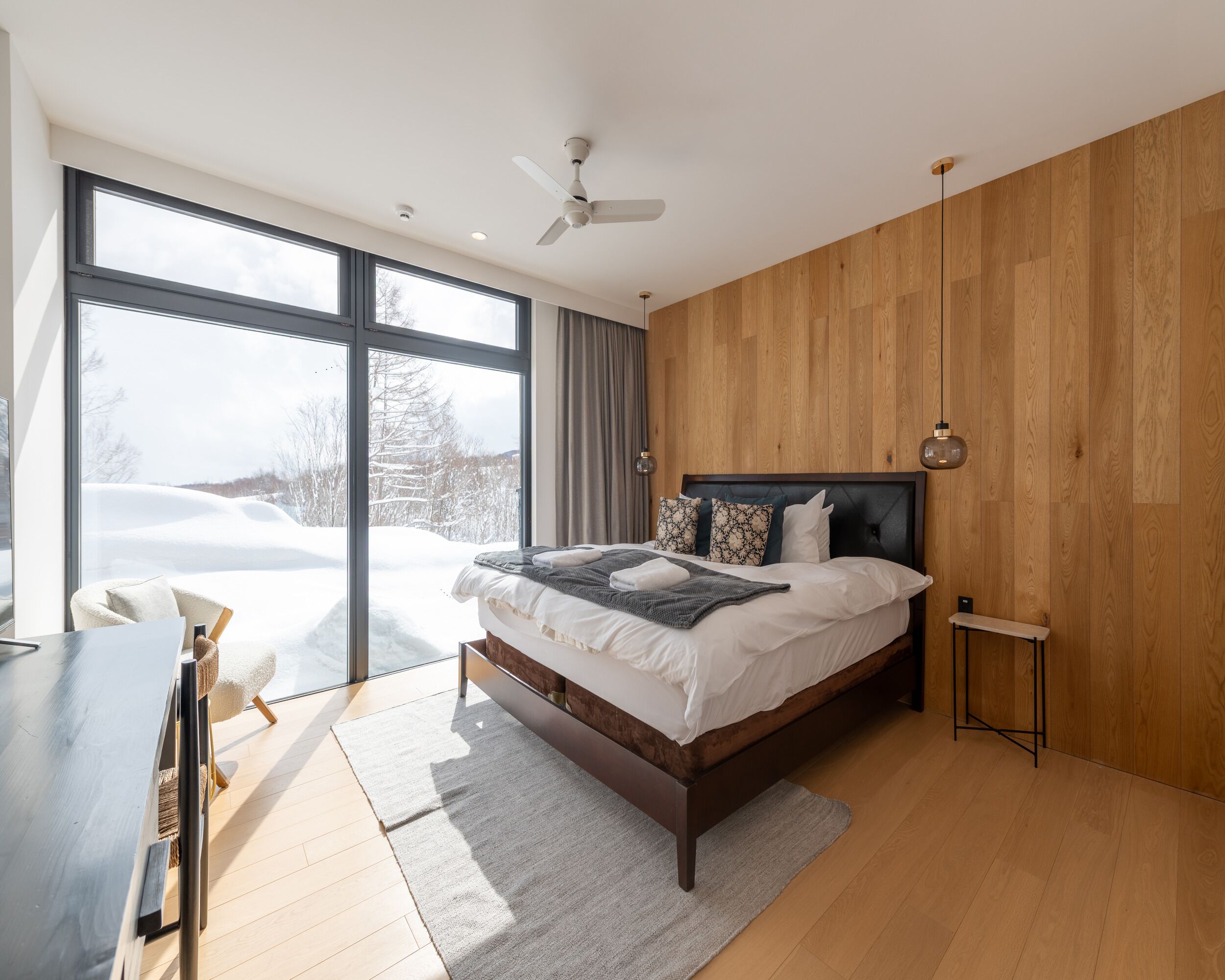 Chalet, 5 Bedrooms, Non Smoking, Mountain View | 5 bedrooms, premium bedding, in-room safe, individually decorated