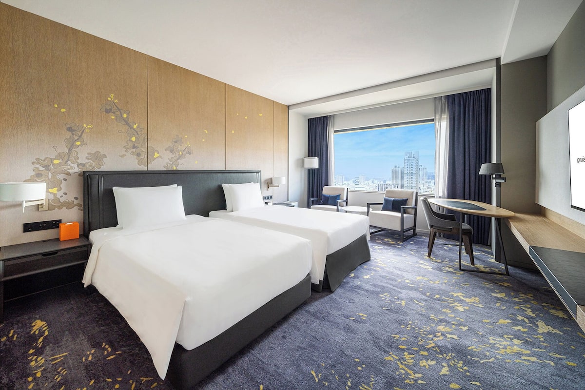 Ropa de cama hipoalergénica, edredón y minibar