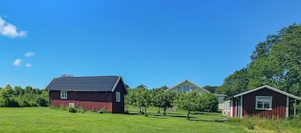 Gorgeous home in Ellös with WiFi