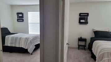 5 habitaciones, escritorio, tabla de planchar con plancha y wifi gratis