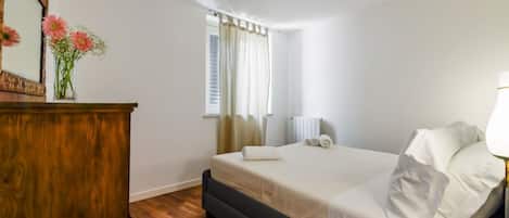 2 chambres, fer et planche Ă repasser, Wi-Fi, literie fournie