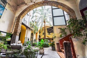 Interior - Kassaro 316 - Charming Apartment in Quattro Canti (Palermo)